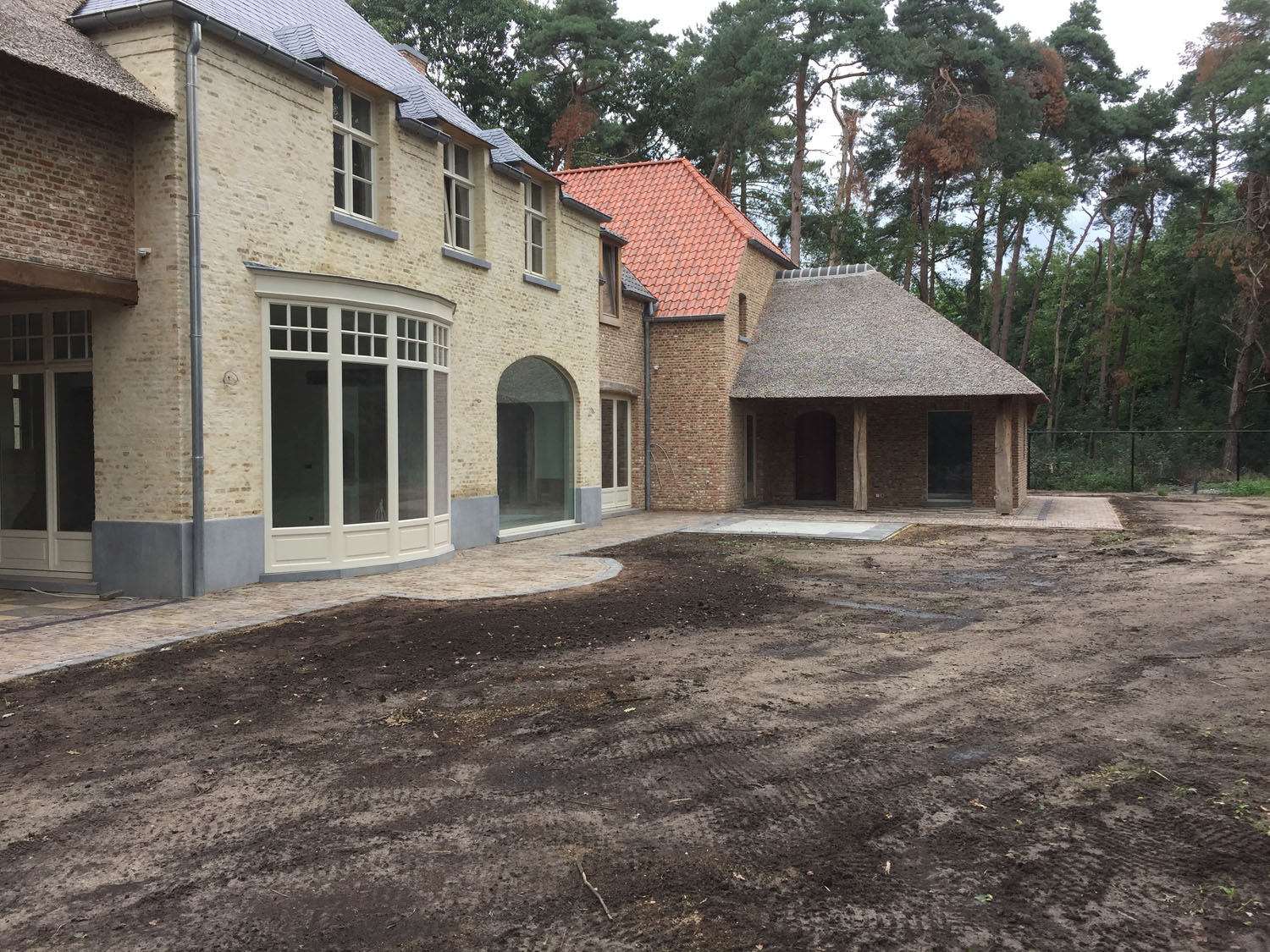 Aanleg tuin bij villa in Oud-Turnhout (B)